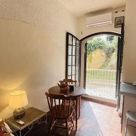 Porto Ambroggio 5 * Lumio (Corsica)